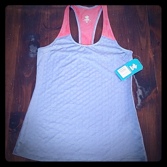 rabbit Tops - NWT rabbit Women's Tape Breaker Running Tank Top